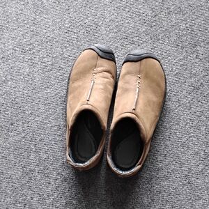 KEEN Women's Casual Tan Slip-Ons